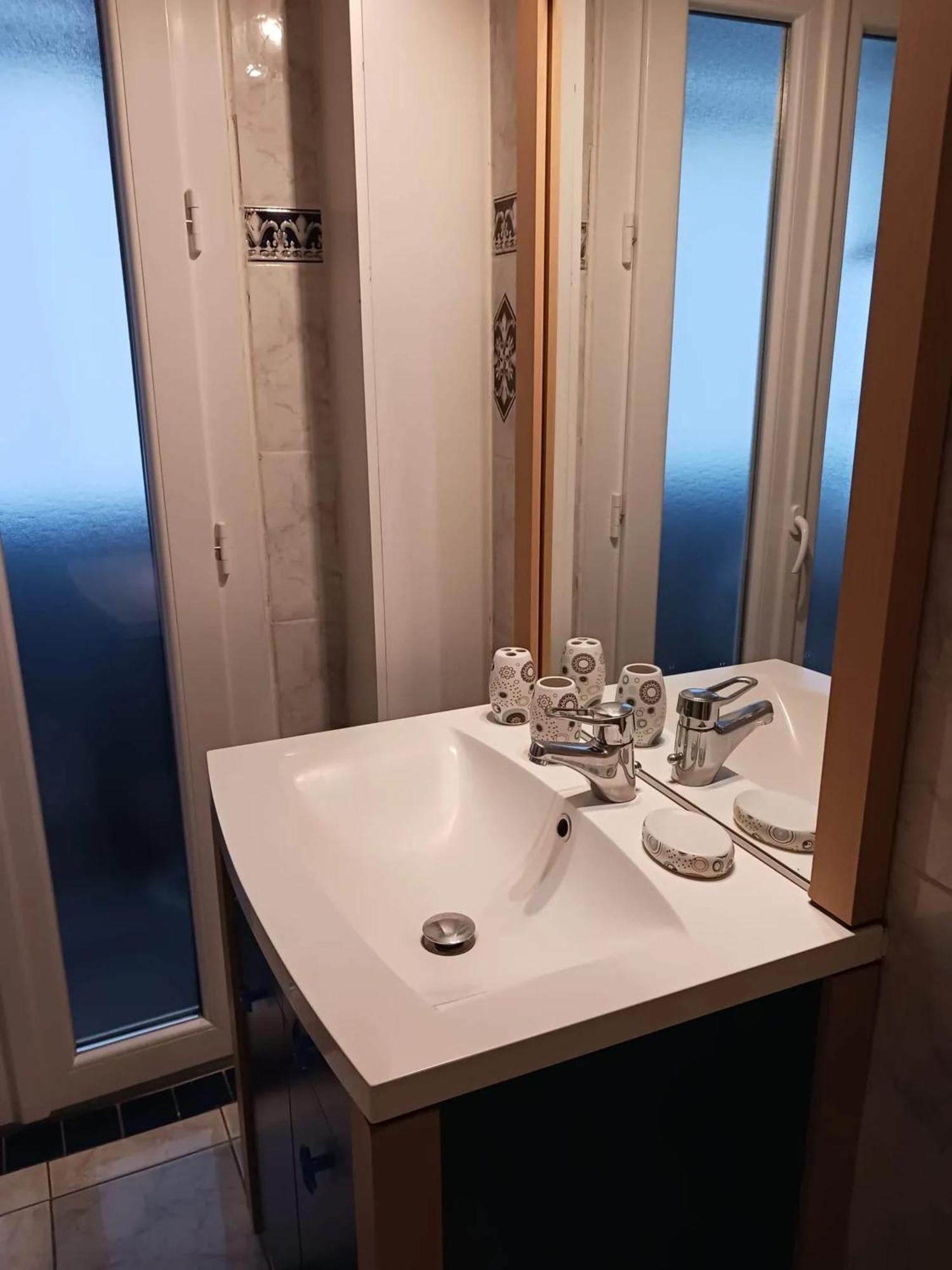 Appartement Moderne A Perpignan Avec Vue Sur La Montagne Exterior foto